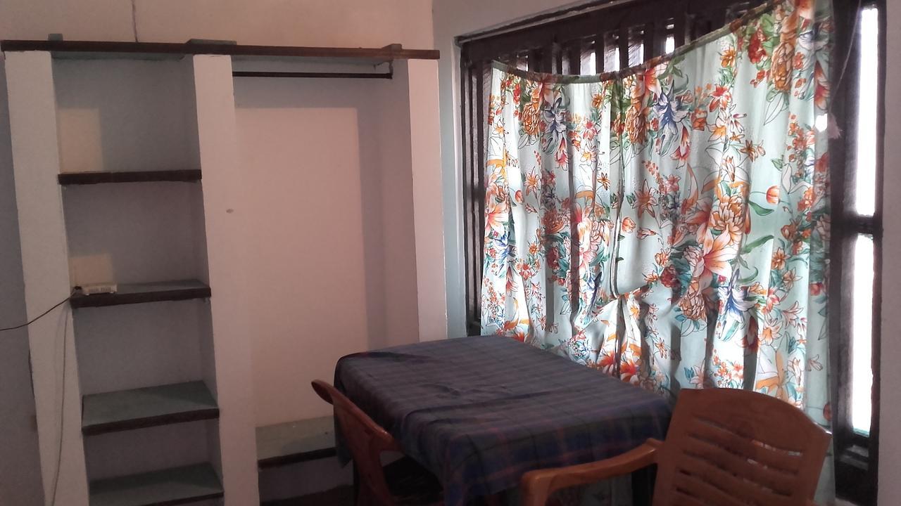 Sea Song Bed and Breakfast Unawatuna Exteriör bild