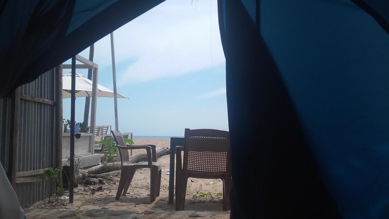 Sea Song Bed and Breakfast Unawatuna Exteriör bild